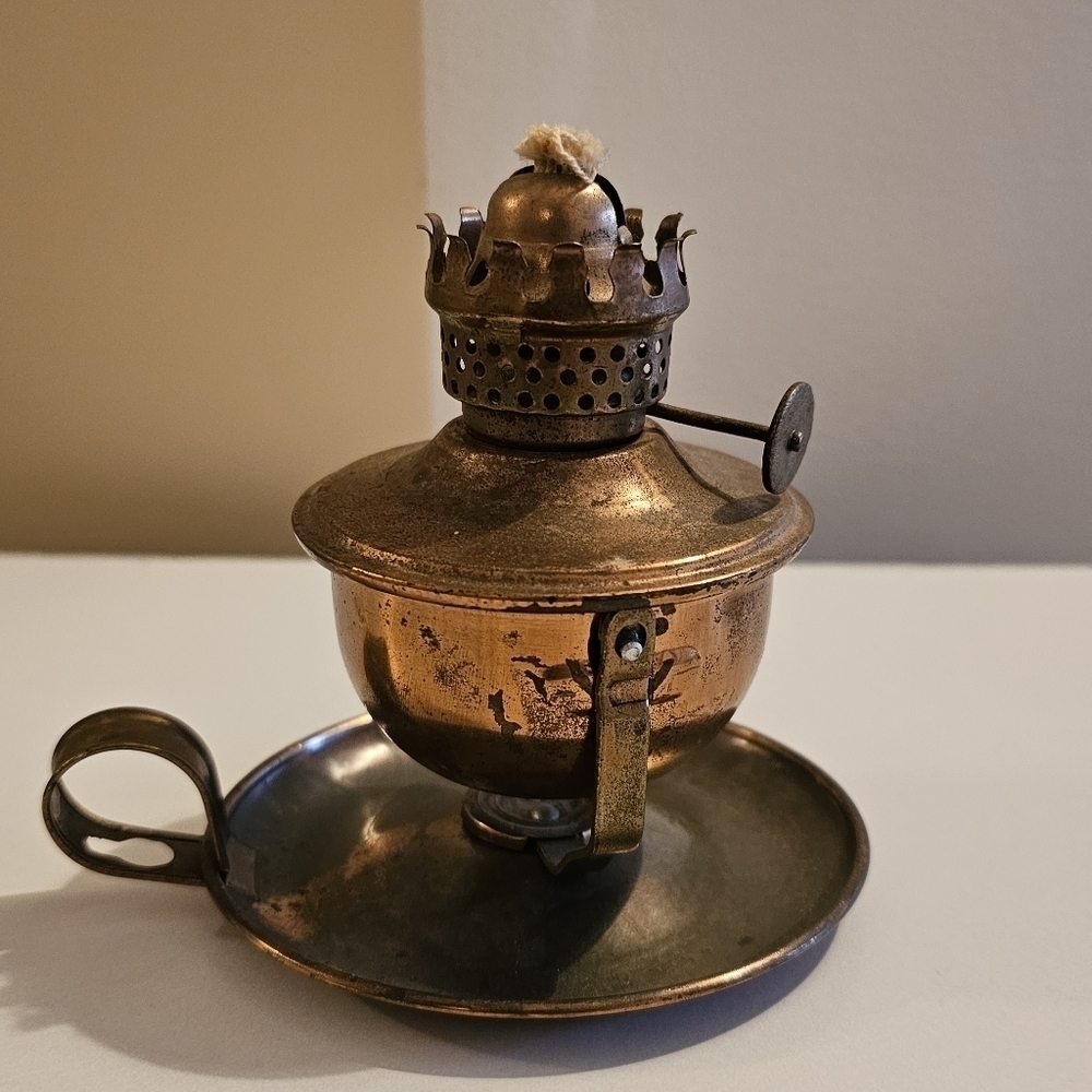 Vintage Brass Oil Lamp - Wick Included